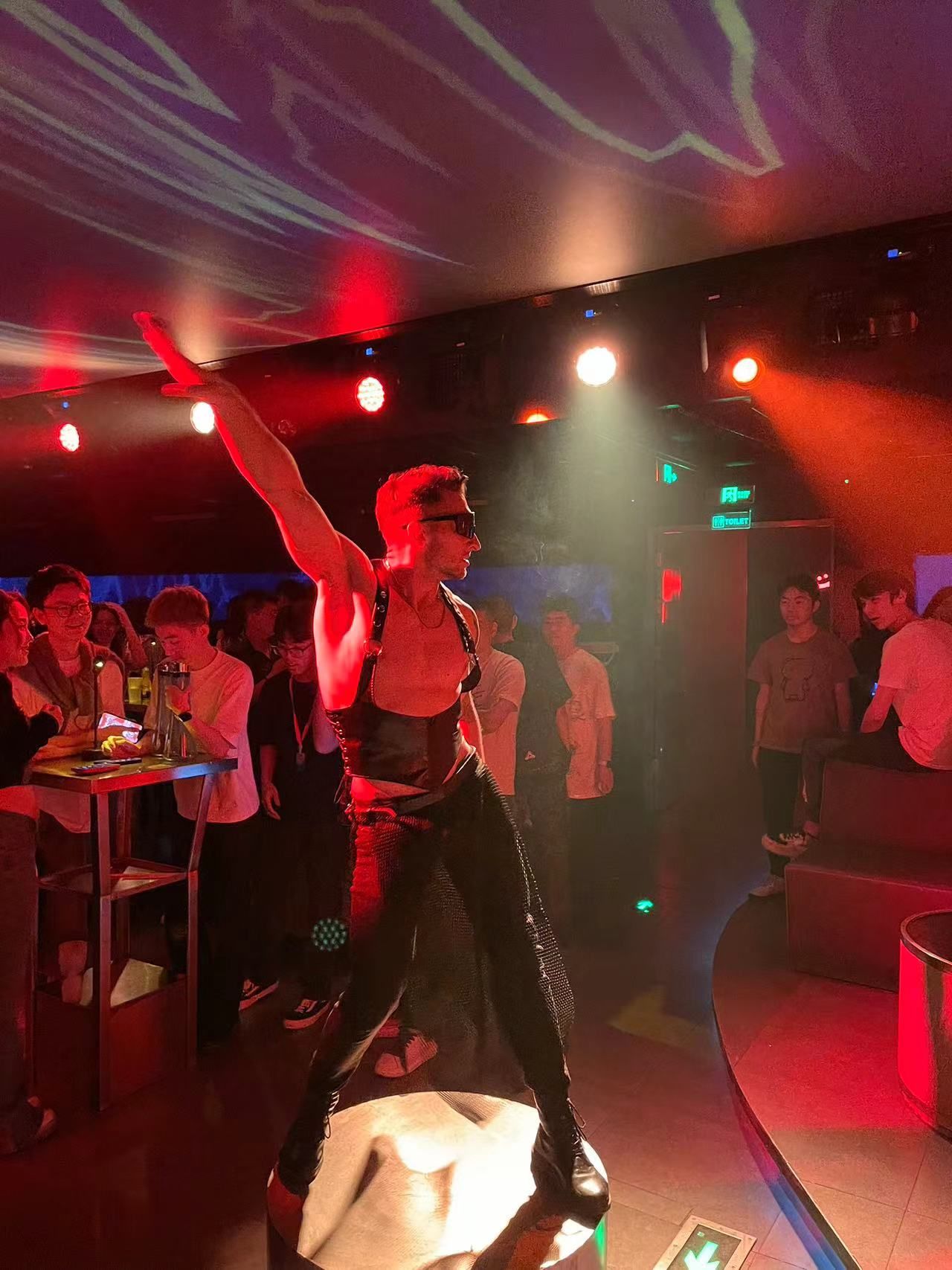 石家庄商务ktv创新商务ktv新模式-辛集市ktv预订